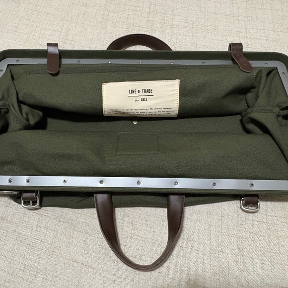 Line of Trade | Canvas Weekender Bag Olive | No. 0312 - Picture 2 of 10
